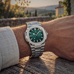 Horizon Silver / Green on the wrist, terrace view